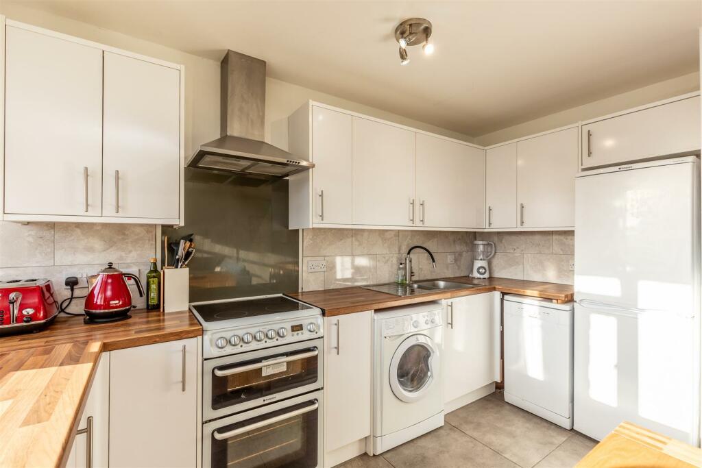 Additional property image - Rayleigh Road, Bristol