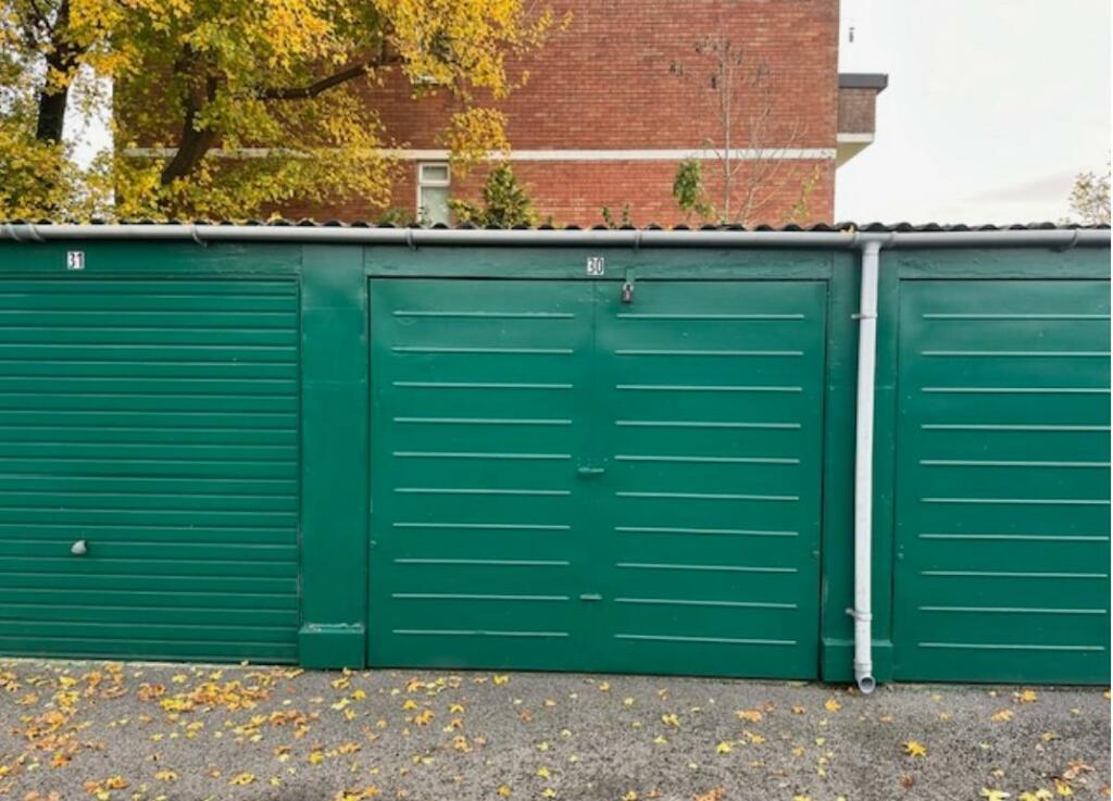 Additional property image - Rayleigh Road, Bristol