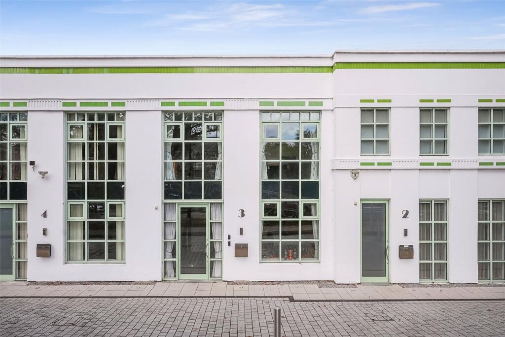 Main image of property: Globe House Central, 1 Chertsey Road, Twickenham, TW1