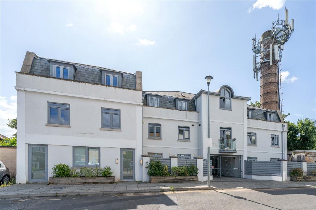 Main image of property: 5 Pouparts Place, Twickenham, TW2