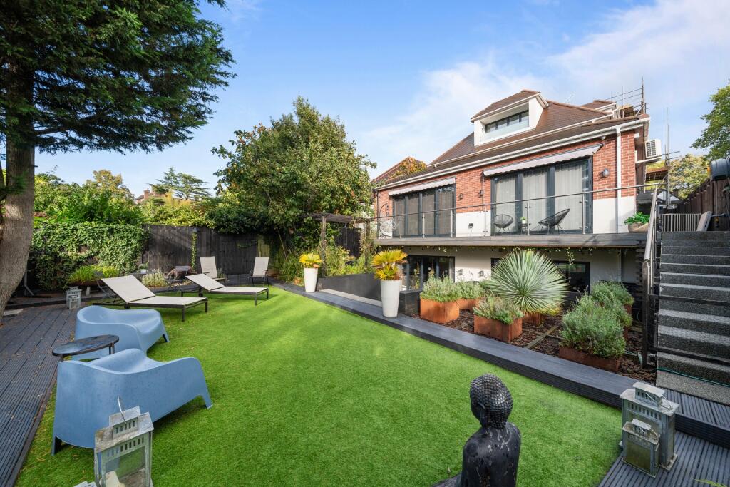 Main image of property: Golders Hill Gate, Finchley Road, Golders Green, NW11