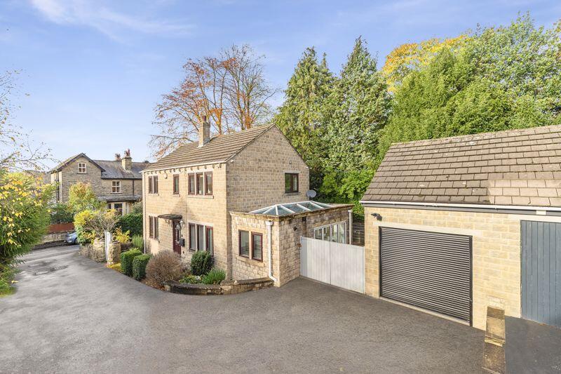 Main image of property: Scarwood Close, Bingley