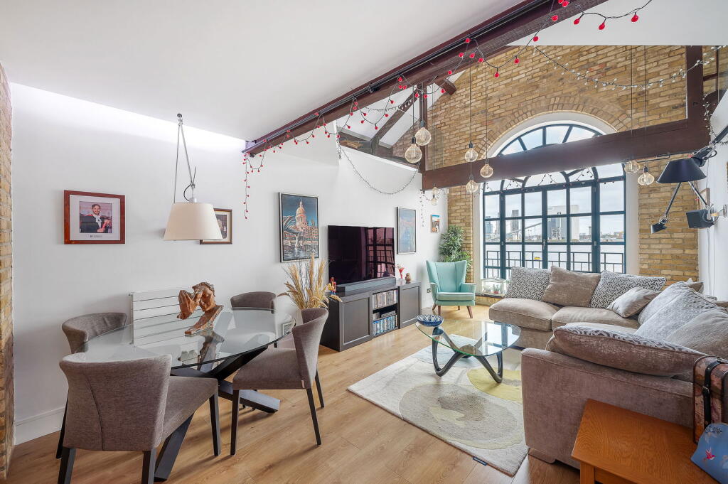 Main image of property: Millennium Drive, London, E14