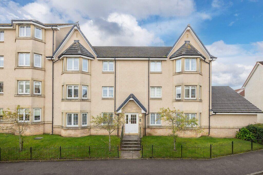 2 bedroom flat