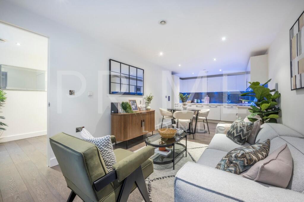 Main image of property: 16 Warwick Row, St James's Park, London
