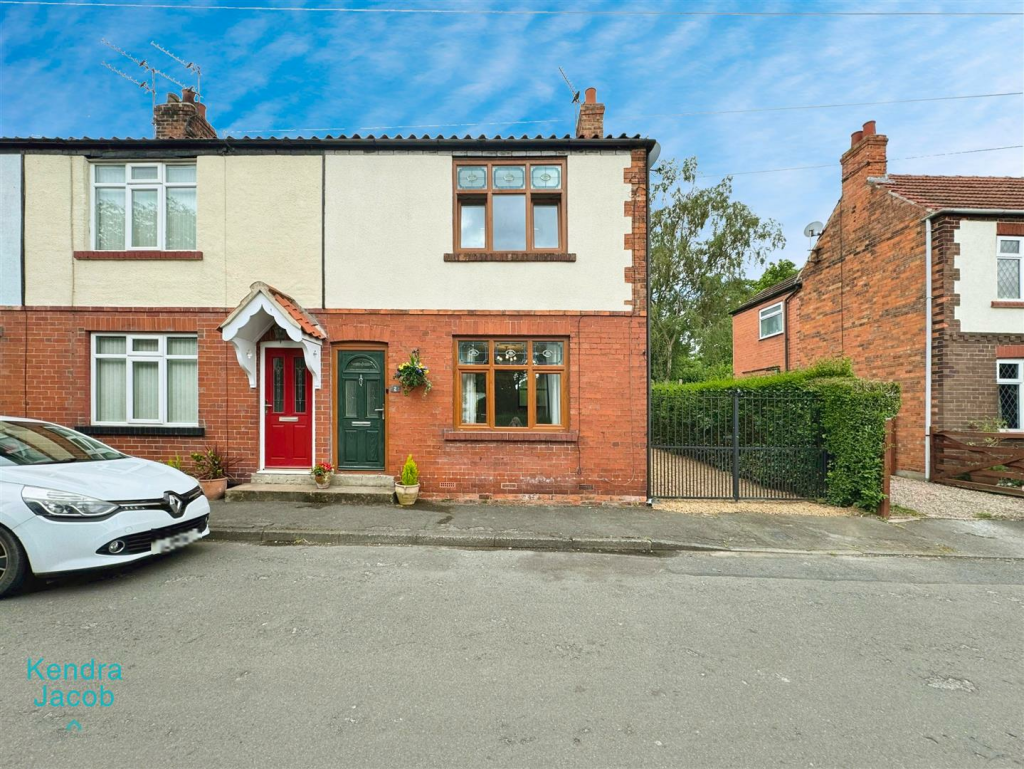 Main image of property: Middle Street, Misson, Doncaster
