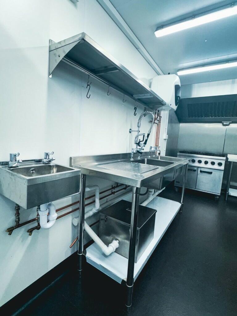 Additional property image - Gainsborough Square, Bristol, BS7