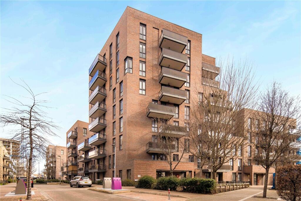 2 bedroom flat for rent in Maypole Court, 44 Geoff Cade Way, Bow, London, E3