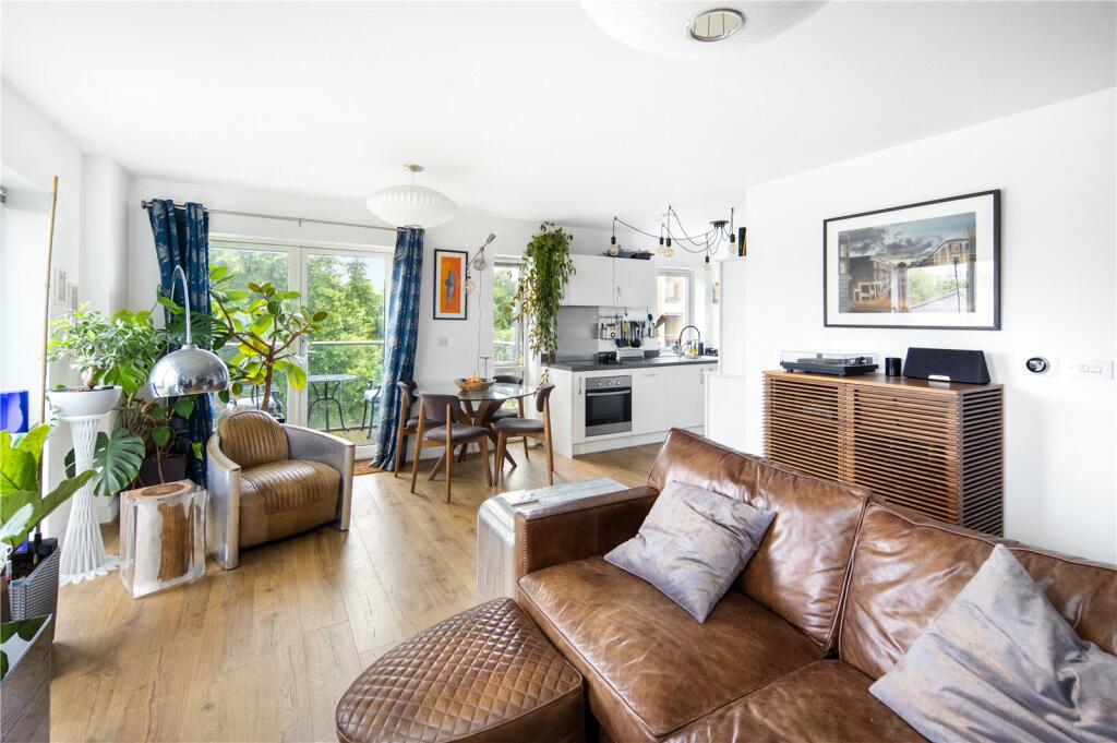 1 bedroom flat for sale in Longbow Apartments, 71 St. Clements Avenue