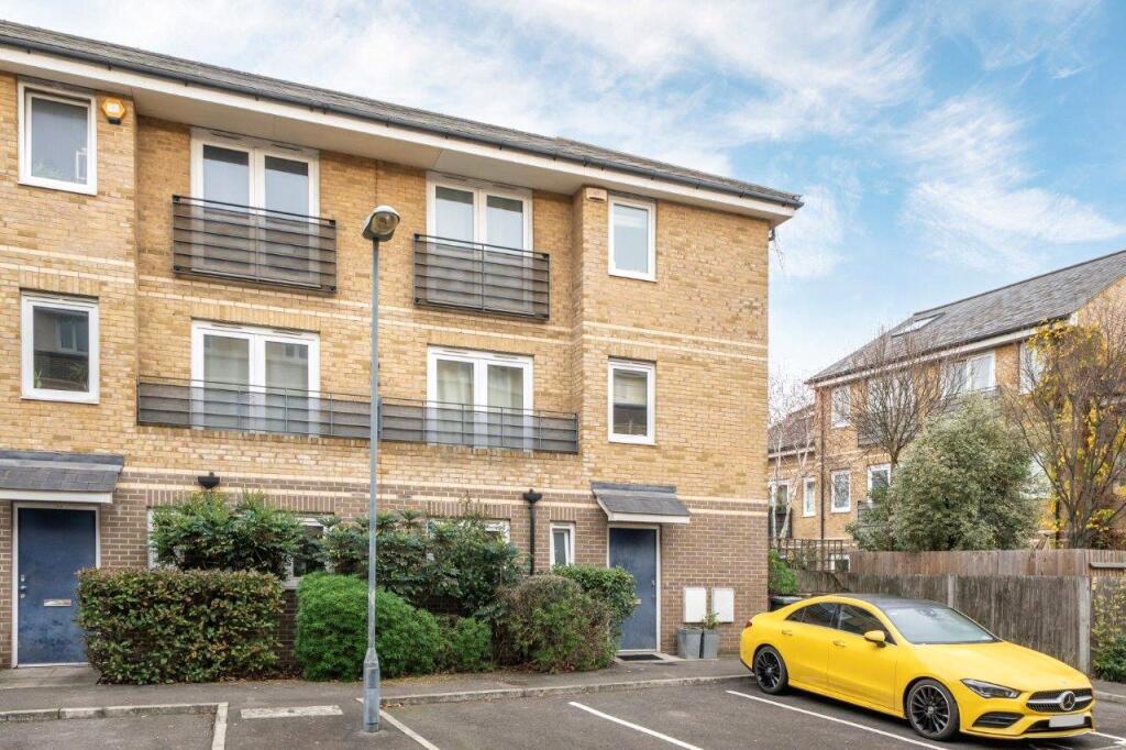 Main image of property: Hereford Road, Bow, London, E3