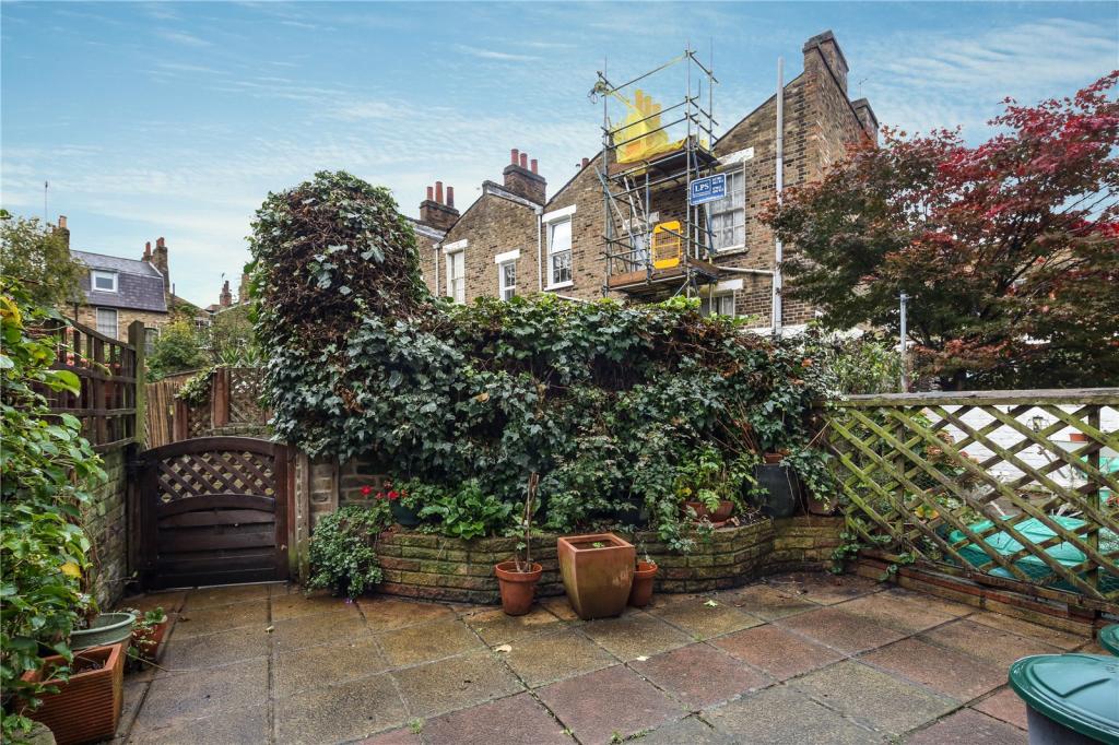 3 bedroom terraced house for sale in Salmon Lane, Limehouse, London, E14