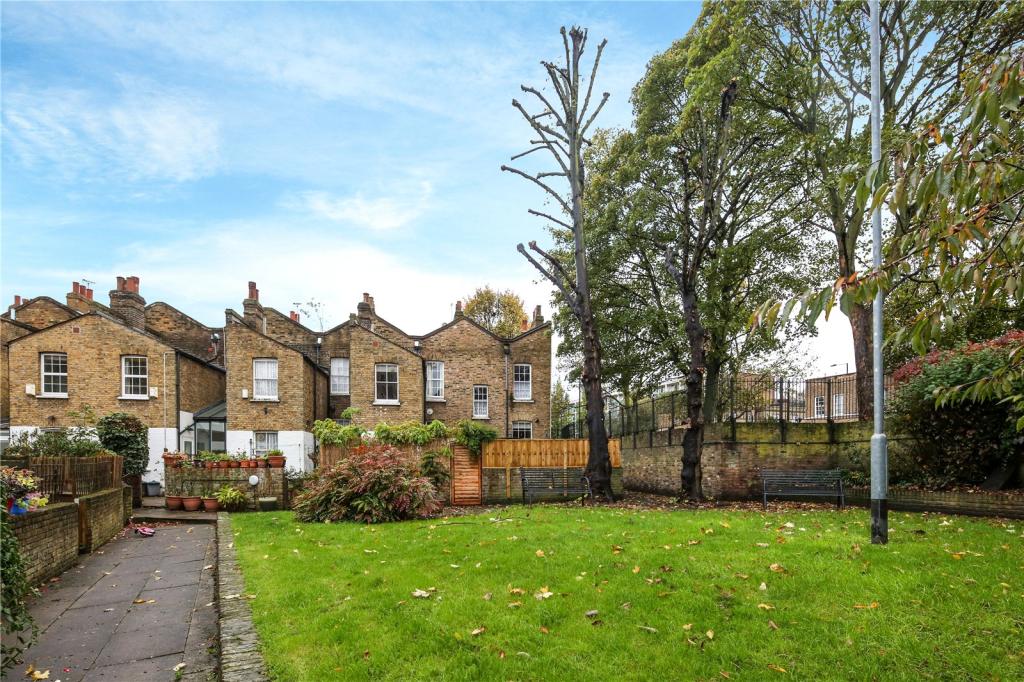 3 bedroom terraced house for sale in Salmon Lane, Limehouse, London, E14