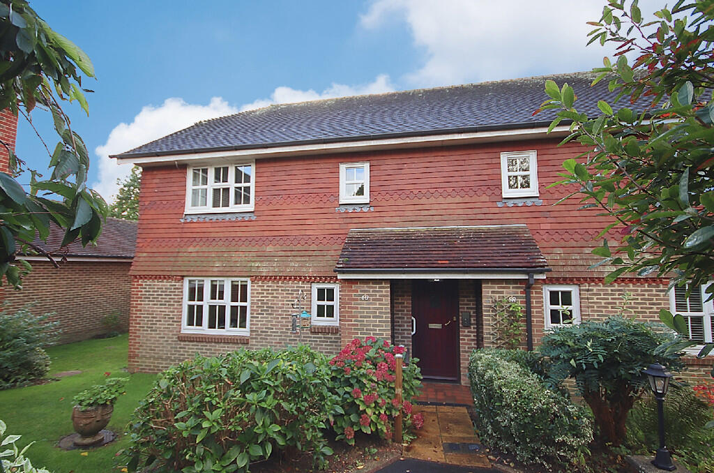 2 bedroom apartment for sale in Billingshurst, RH14