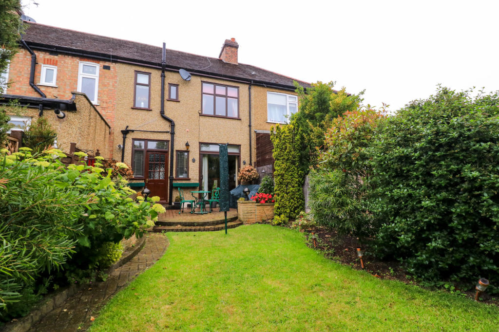 3 bedroom terraced house for sale in Windsor Road, Chingford, E4