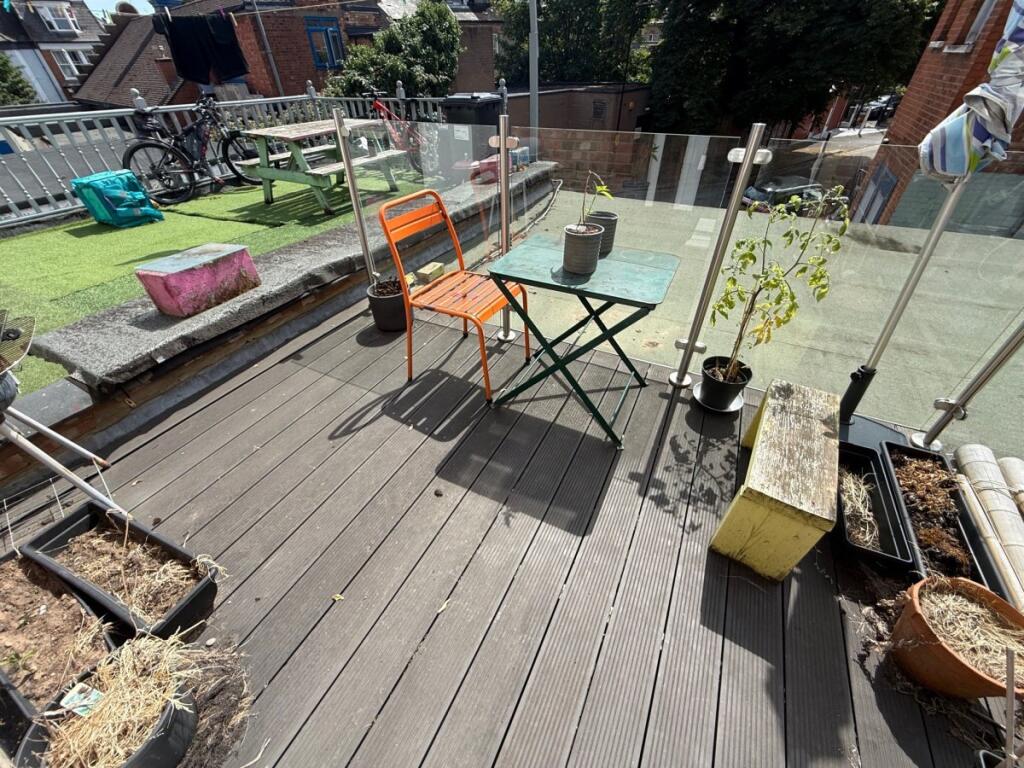 Main image of property: Broadway Parade, Crouch End