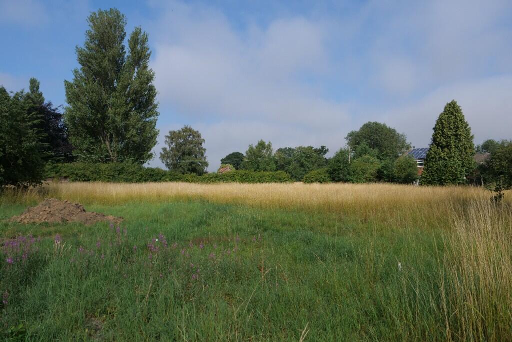 Main image of property: York Road, LS22