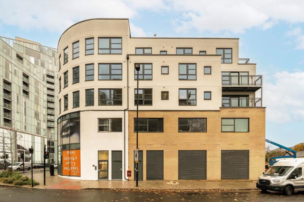 Main image of property: Creek Road, London