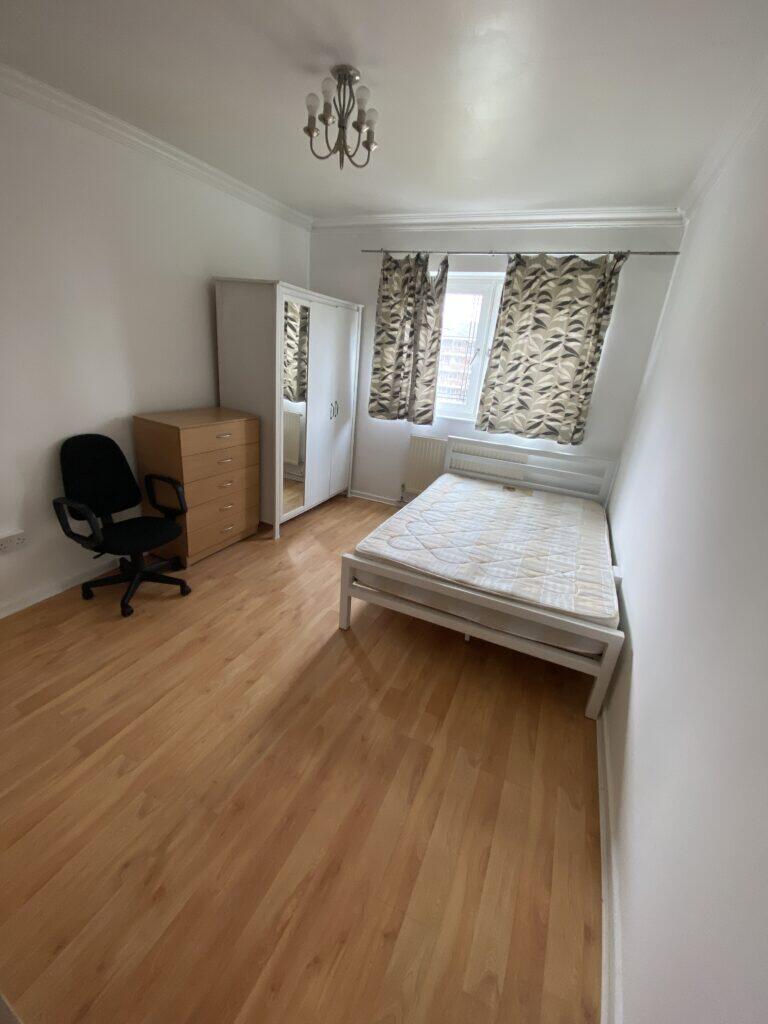 Main image of property: 3 Bedroom Flat – Jocelin House , Barnsbury Estate, N1