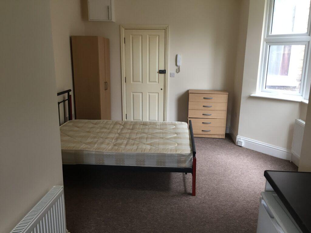 Main image of property: Studio Flat – Lordsmead Road, Tottenham N17