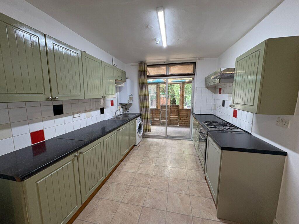 Main image of property: 4 Bedroom House – Chalgrove Road, Tottenham N17