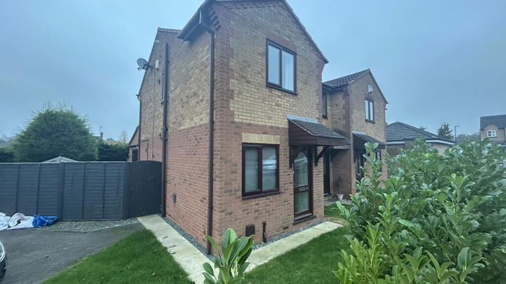 Main image of property: 69 Ashton Close, Swanwick