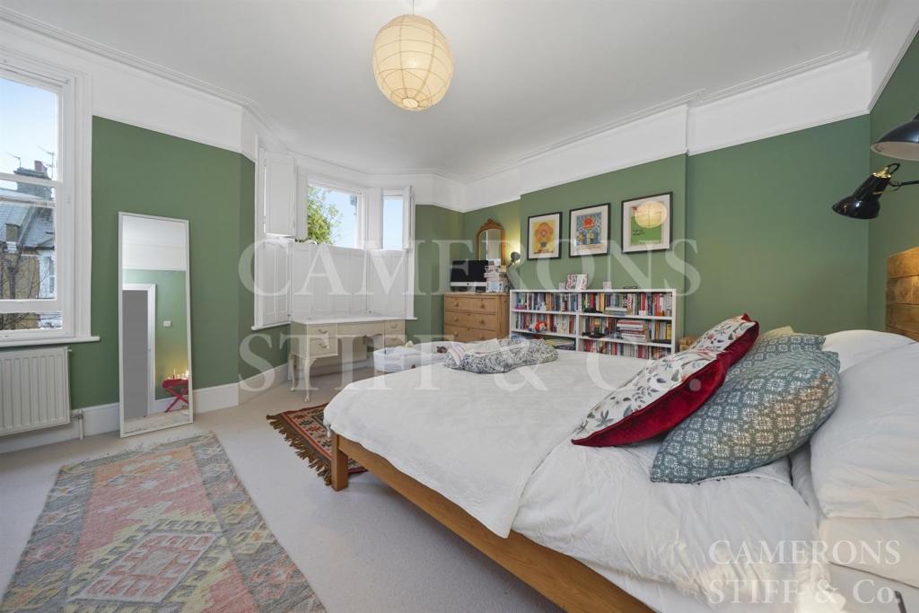 4 bedroom end of terrace house for sale in Plympton Avenue, London, NW6