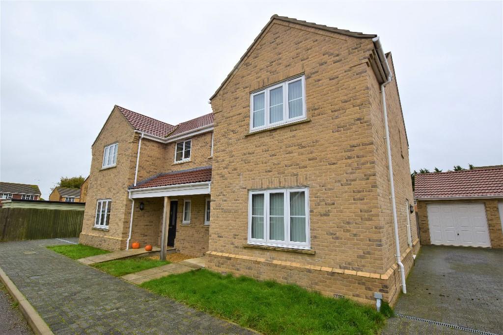 Main image of property: 6 Donegal Park, Beck Row IP28 8DJ