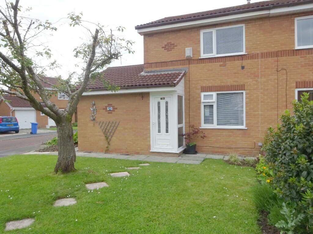 3 bedroom semidetached house for sale in Pheasant Wood Drive, Thornton