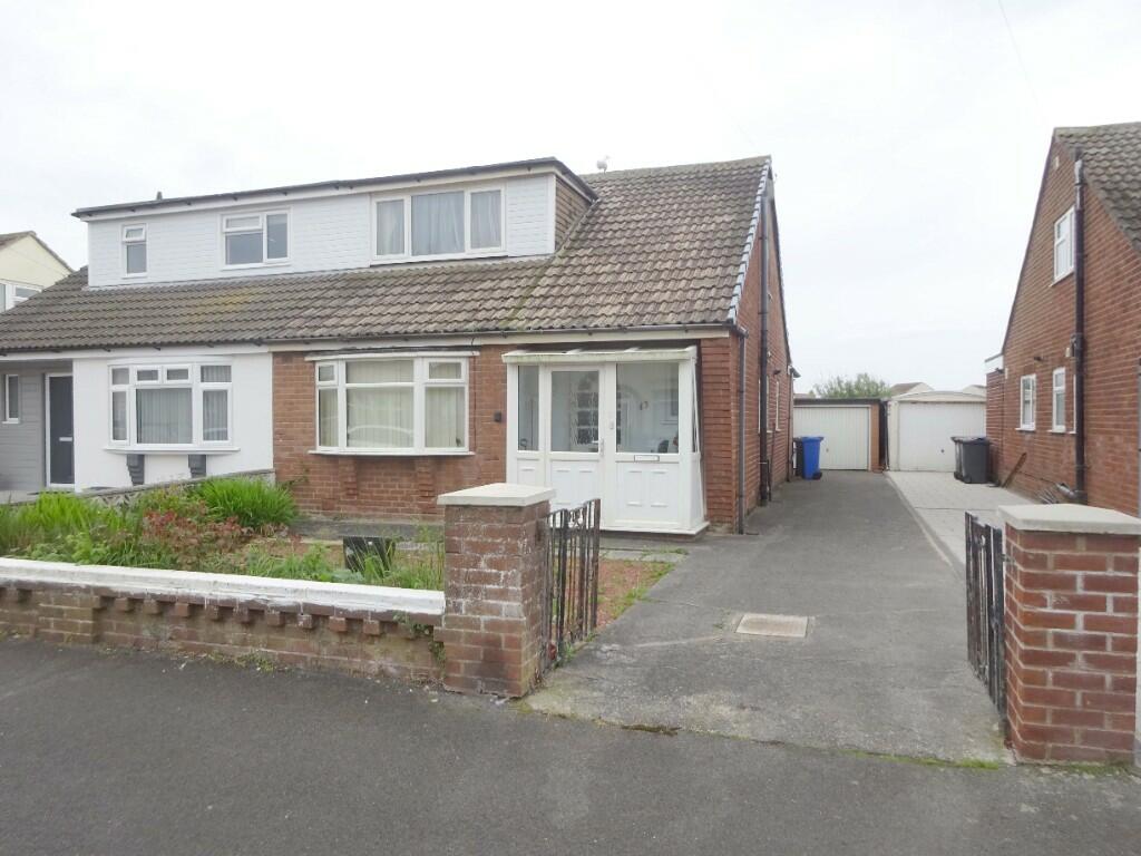 3 bedroom semidetached bungalow for sale in Palatine Road, Thornton