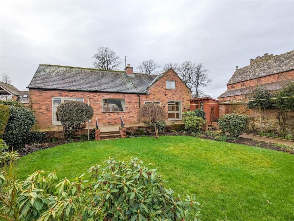 3 bedroom bungalow for sale in Hall Well Barn, 1 Irthing Court