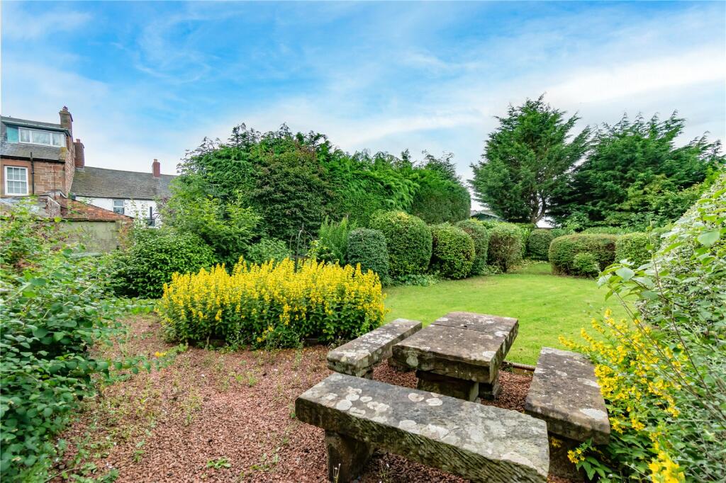 Additional property image - Cobbinshaw House, 11 Bridge Street, Longtown, Carlisle