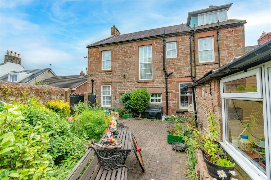 Additional property image - Cobbinshaw House, 11 Bridge Street, Longtown, Carlisle