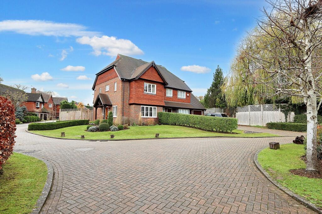 Main image of property: Folders Gardens, Burgess Hill, RH15