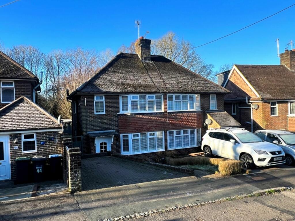 3 bedroom semidetached house for sale in Edward Road, Haywards Heath, RH16