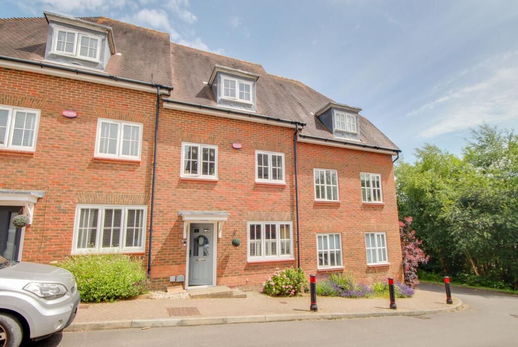 Main image of property: Weavers Mead, Haywards Heath, RH16