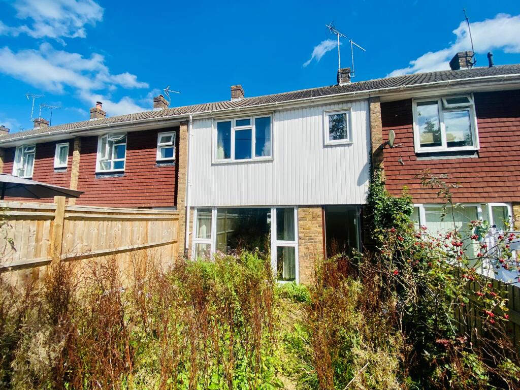 3 bedroom terraced house for sale in Hatchgate Close, Cuckfield, RH17
