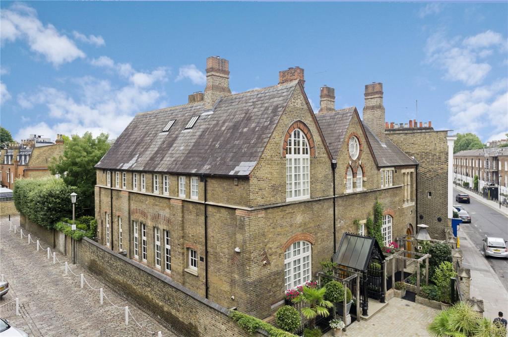 2 bedroom apartment for sale in Walton House, Walton Street