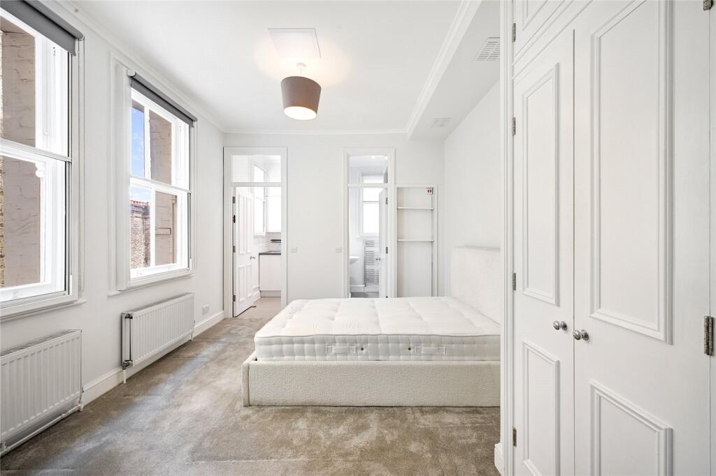Main image of property: Egerton Gardens Mews, London, SW3