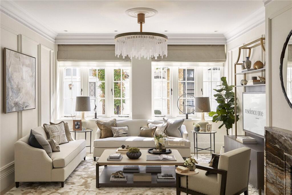 Main image of property: Ennismore Gardens Mews, Knightsbridge, SW7