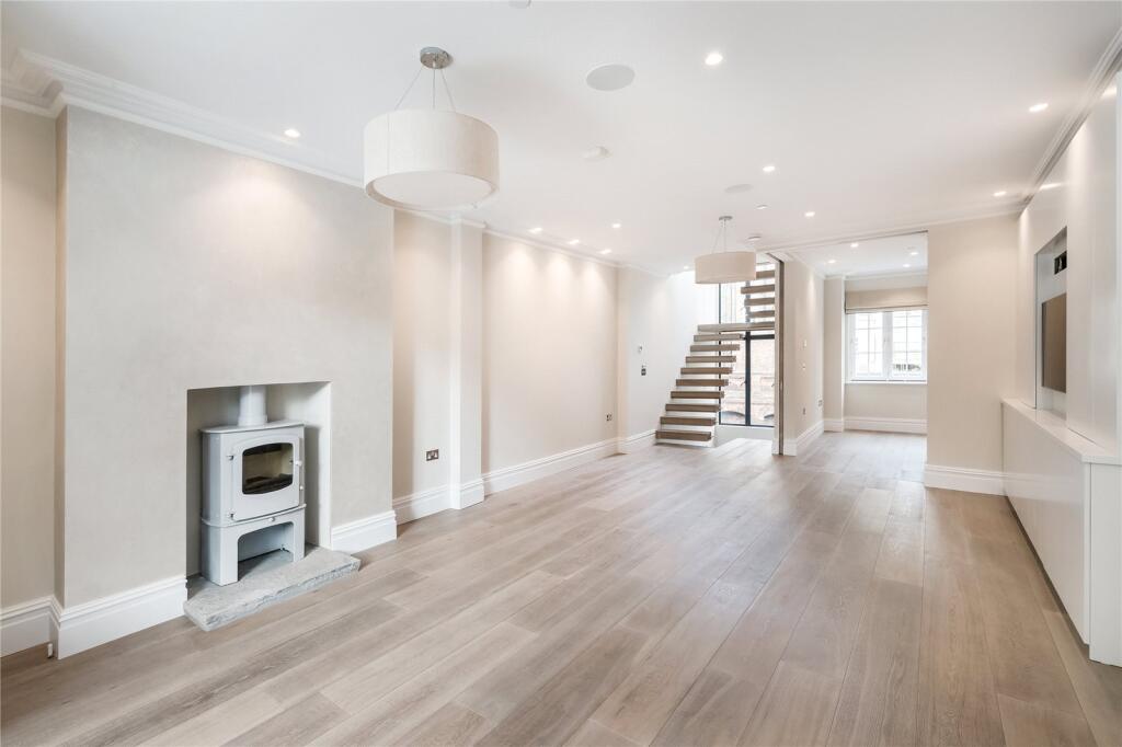 Main image of property: Pelham Street, South Kensington, London, SW7