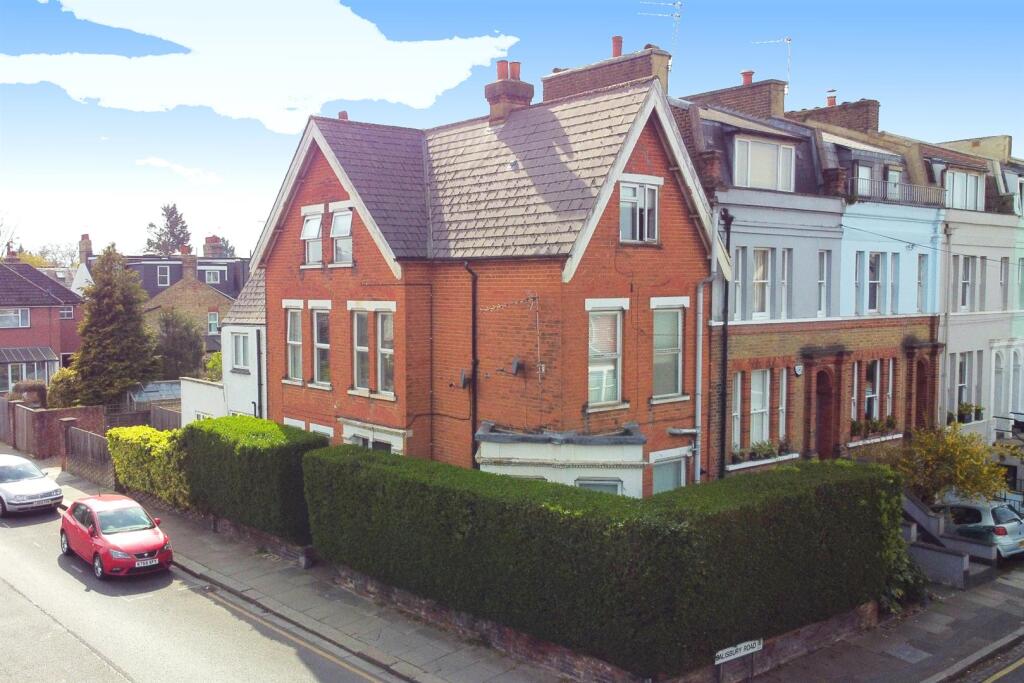 Main image of property: COTSWOLD LODGE, STAPYLTON ROAD, HIGH BARNET