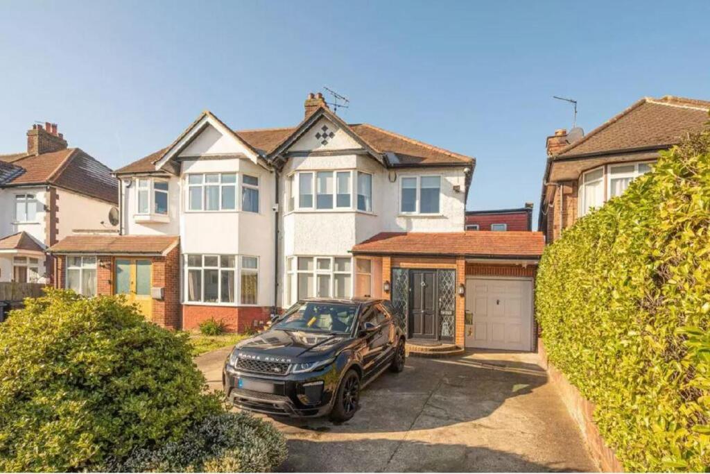Main image of property: Chatsworth Avenue, LONDON