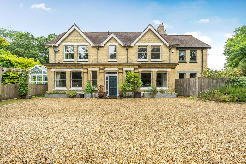 Main image of property: Wrecclesham Hill, Wrecclesham, Farnham, Surrey, GU10