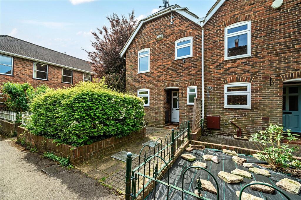 Main image of property: Arundell Place, Farnham, Surrey, GU9