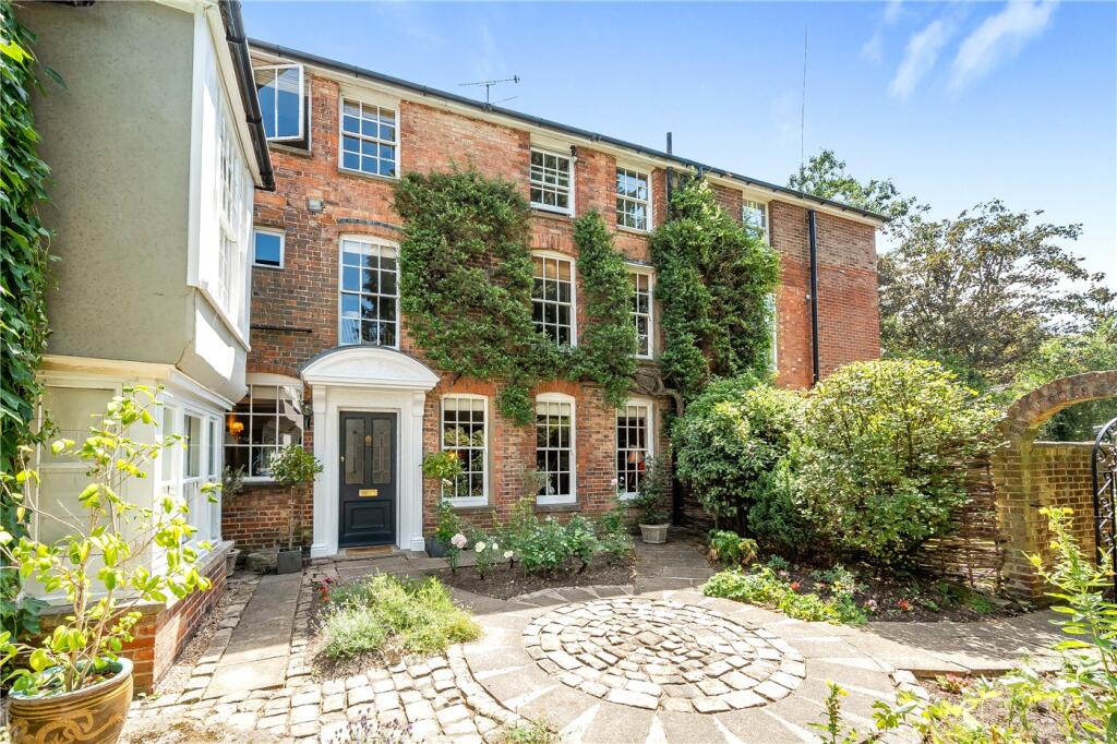 Main image of property: Trunk Road, Farnborough, Hampshire, GU14