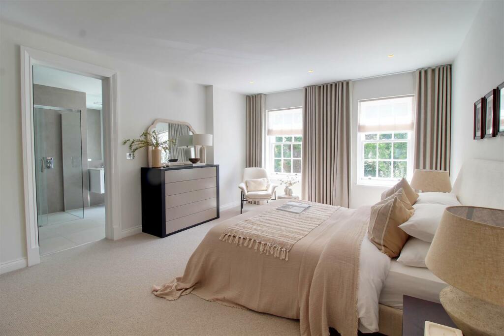 Additional property image - Brookmans Avenue, Brookmans Park