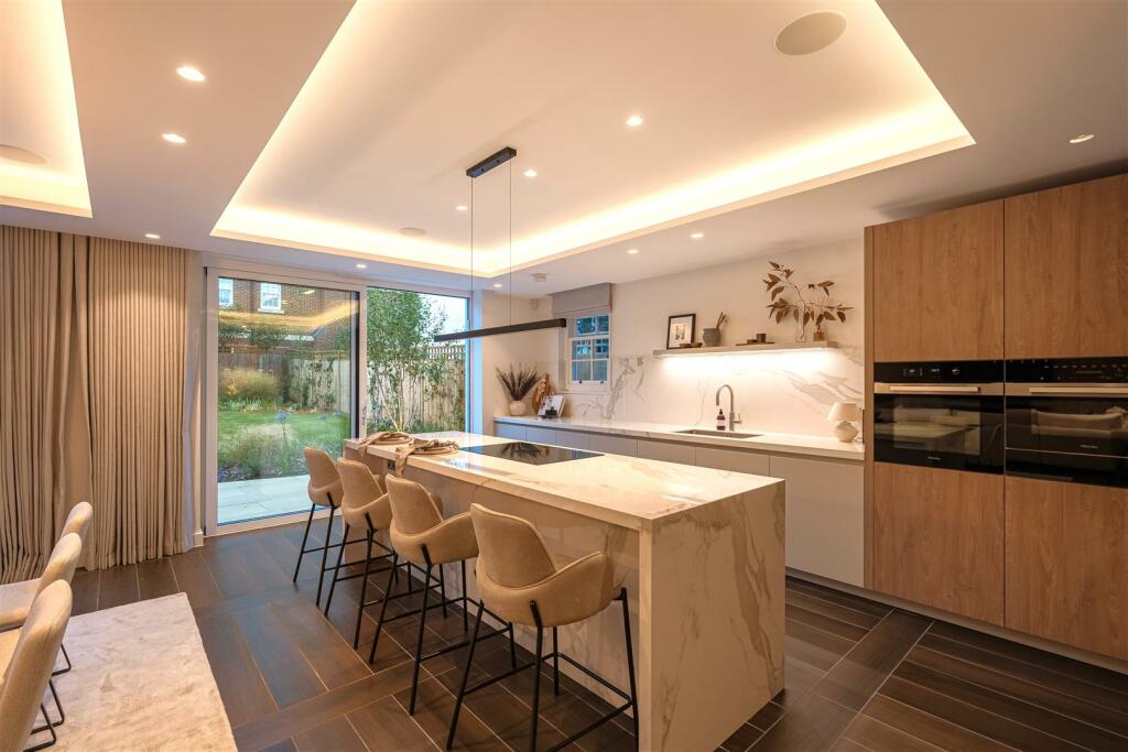 Additional property image - Brookmans Avenue, Brookmans Park