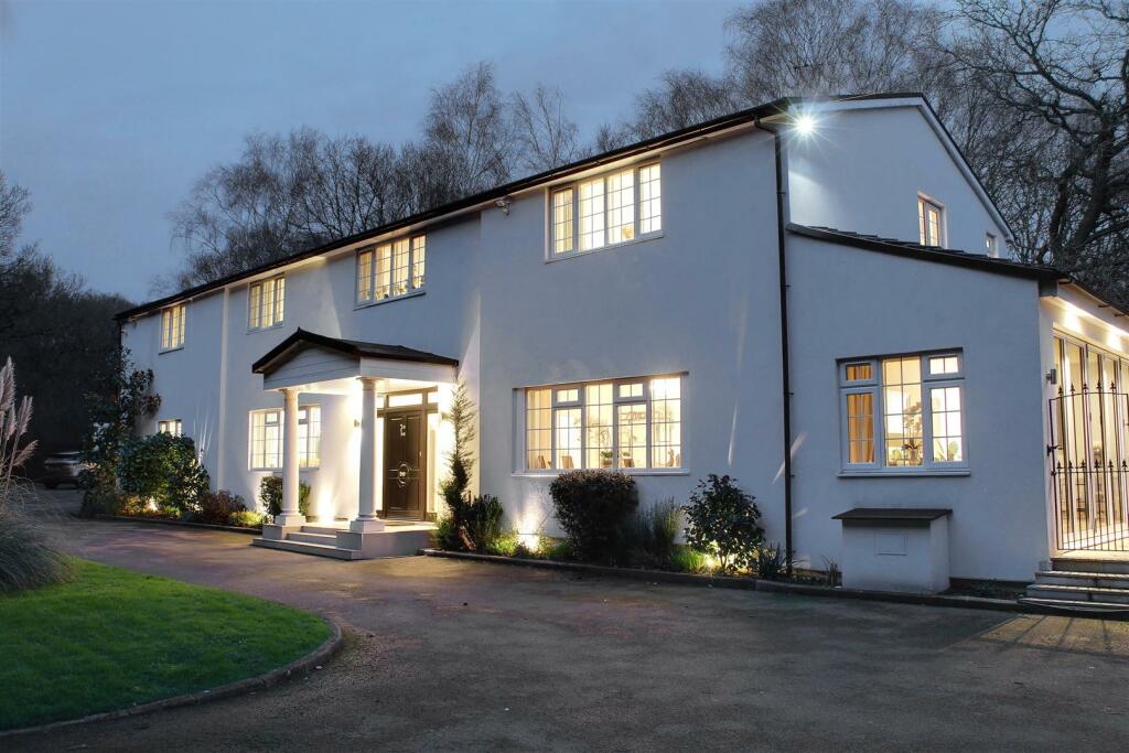 Additional property image - Dixons Hill Close, North Mymms