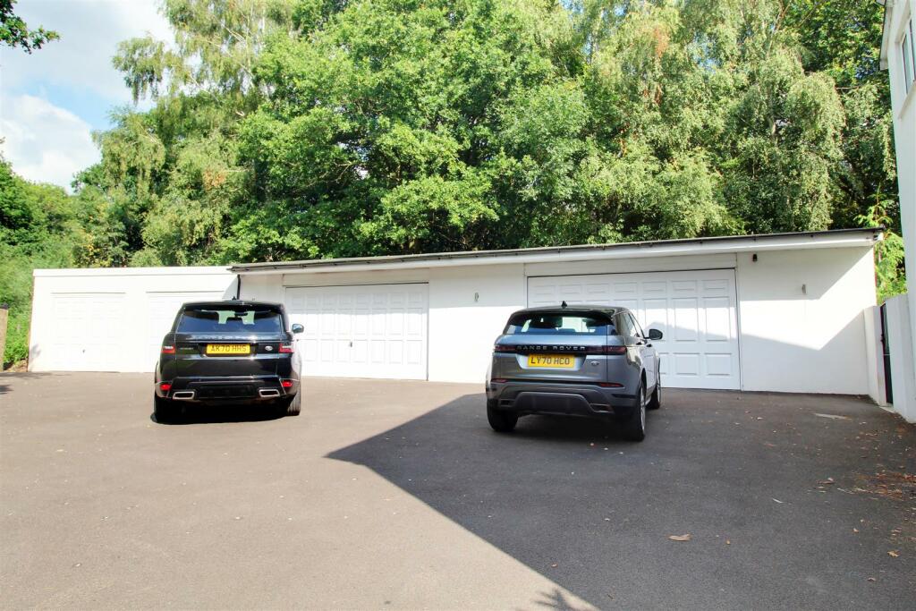 Additional property image - Dixons Hill Close, North Mymms