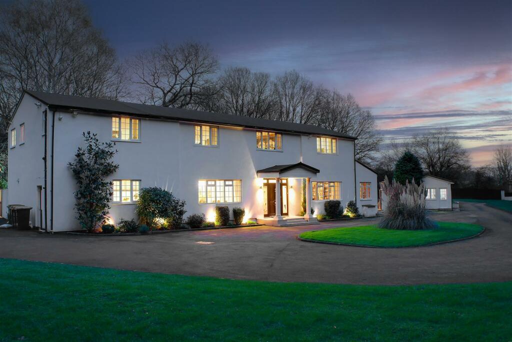 Additional property image - Dixons Hill Close, North Mymms